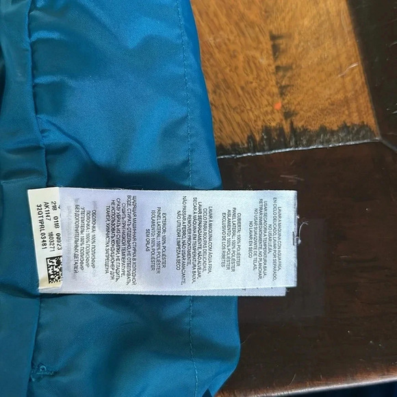 Free with bundle! Columbia zip up vest jacket size Small EUC - Picture 4 of 5